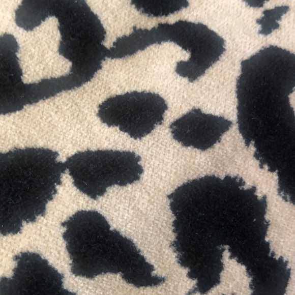 Chico’s Leopard Velveteen Jacket - Picture 8 of 8